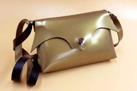 Latex Handtasche