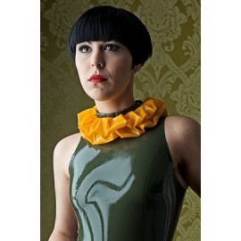 Ruffle Latex Collar