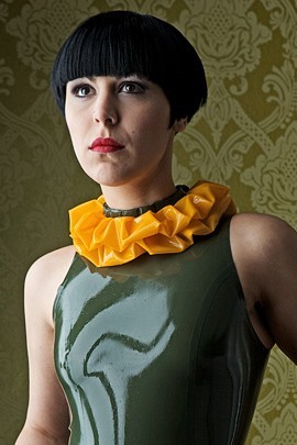 Ruffle Latex Collar